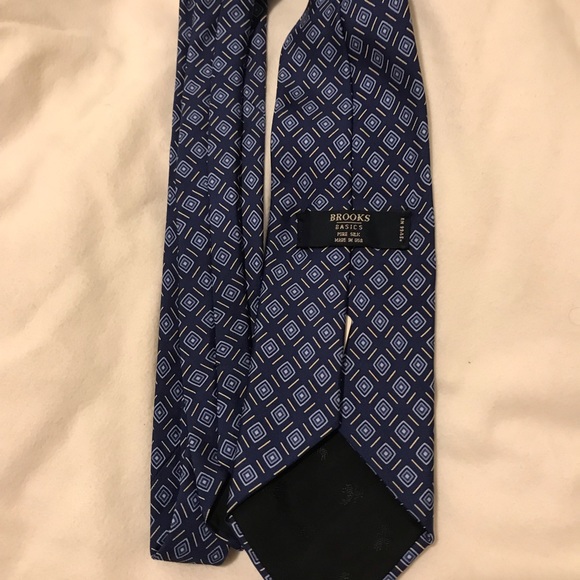 Brooks Brothers - Tie - Picture 2 of 2